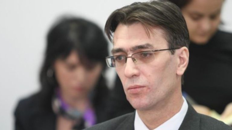 Cum vrea Guvernul sa cenzureze romanii inainte de alegeri