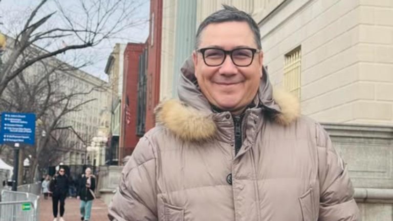 Ponta dupa ce a distrus tara admite esecul Sa facem ce n am facut in 15 ani