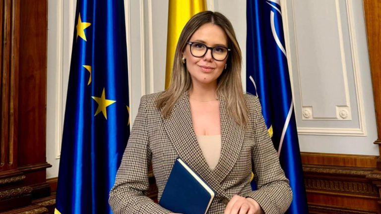 Decizie controversata Bolojan sia transferat consiliera la Cotroceni