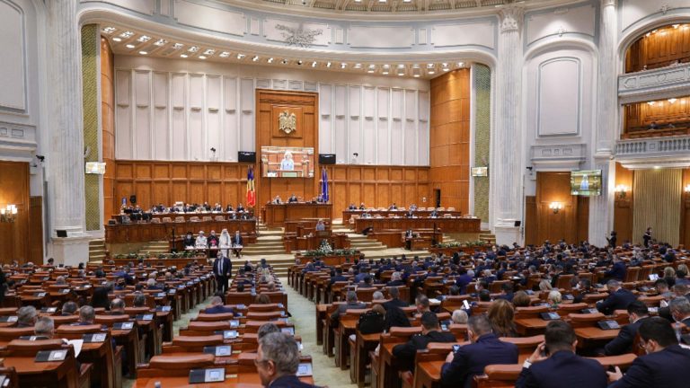 Dinozaurii Parlamentului Alesii cu peste 30 de ani in legislativ
