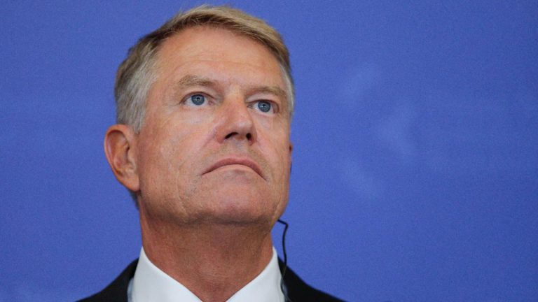 Iohannis ar putea fi investigat pentru inalta tradare Magistrat dezvaluie 17 dosare clasate