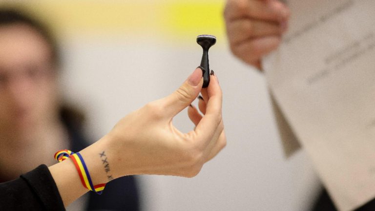 Ordinea candidatilor pe buletinul de vot pentru prezidentiale Cine e primul si ultimul