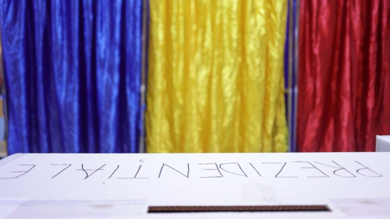 Alegeri prezidentiale 2025 Cei 11 candidati si regulile AEP