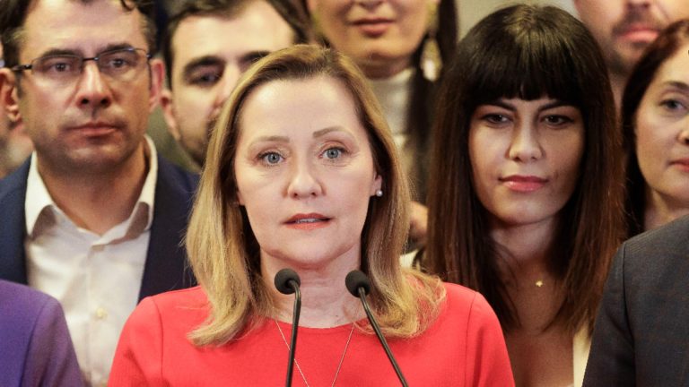 BEC intervine in USR si sterge postari ilegale