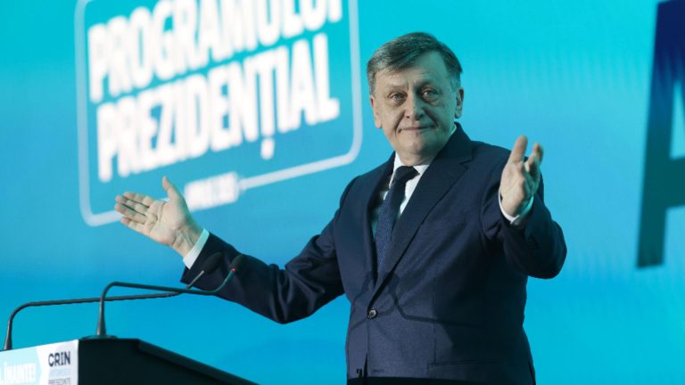 Crin Antonescu dezvaluiri la Culisele Statului Paralel Ma bucur ca tandemul Ghita Ponta na preluat controlul Romaniei in 2014