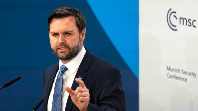 JD Vance apara pe Marine Le Pen si Calin Georgescu Amenintarea Europei este interna