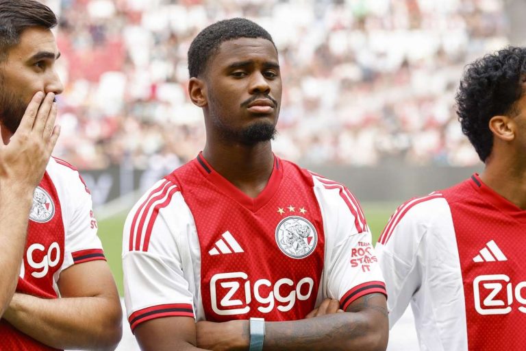 Chelsea a ajuns la un acord cu Ajax pentru Hato