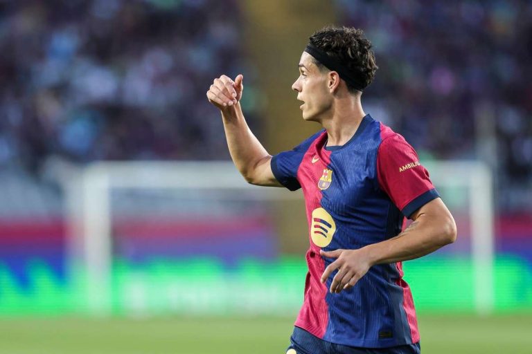 Hector Fort aproape de plecarea din Barcelona