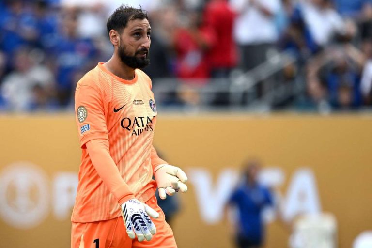 Agentul lui Donnarumma acuza zero respect de la PSG