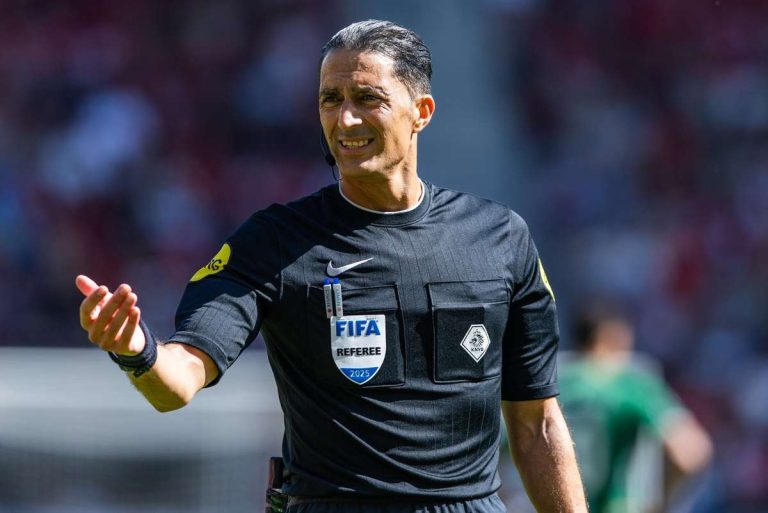 Arbitrii olandezi si norvegieni la FCSB