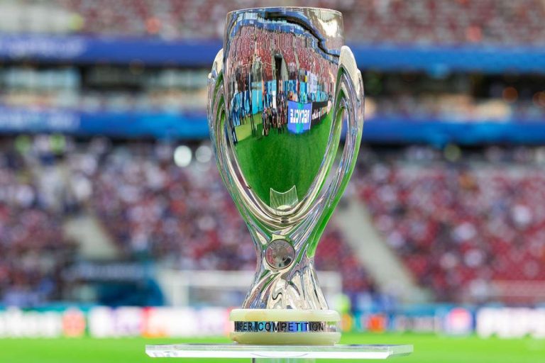 Cine difuzeaza meciurile PSG