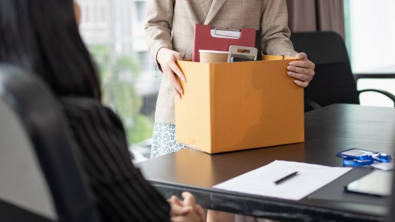 Concedieri in administratia locala 40000 de posturi desfiintate
