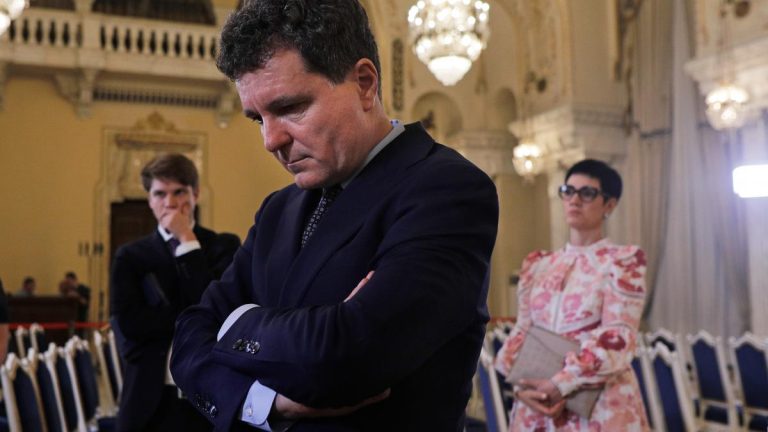 De ce Nicusor Dan nu a participat la funeraliile lui Iliescu