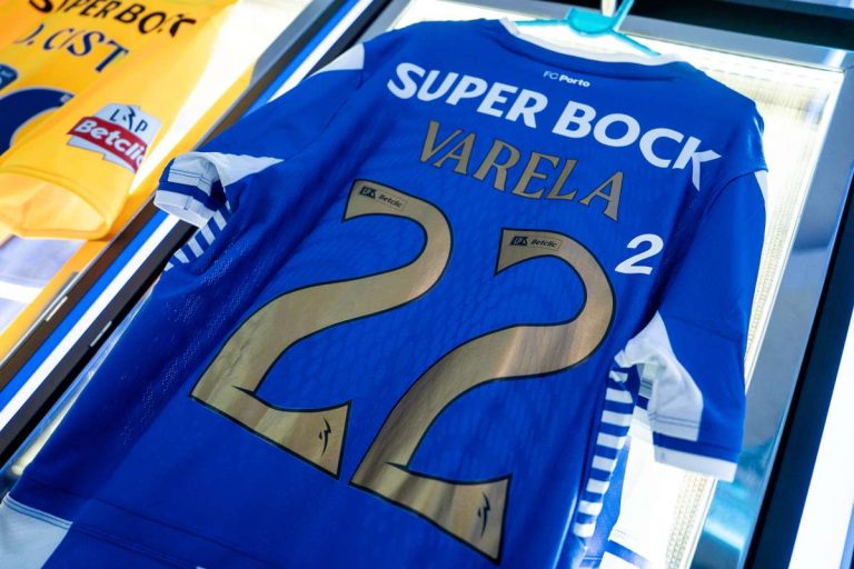 FC Porto l a omagiat pe Jorge Costa