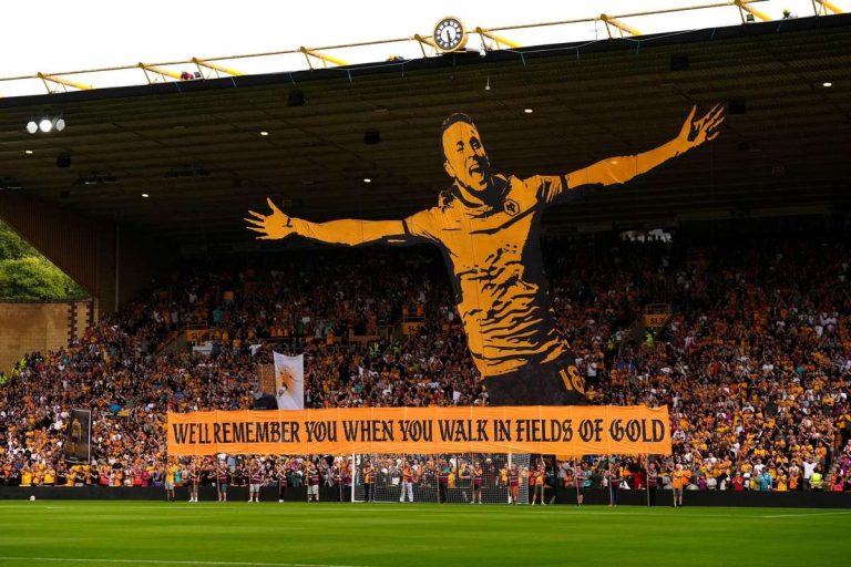 Fanii Wolves aduc un omagiu emotionant lui Diogo Jota
