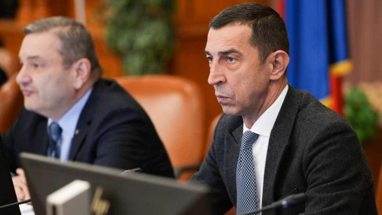 Liberalii sprijina pachetul 2 de masuri al Guvernului Bolojan