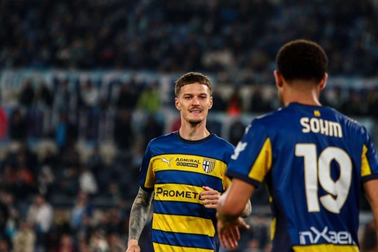 PSV si Parma au finalizat transferul lui Dennis Man