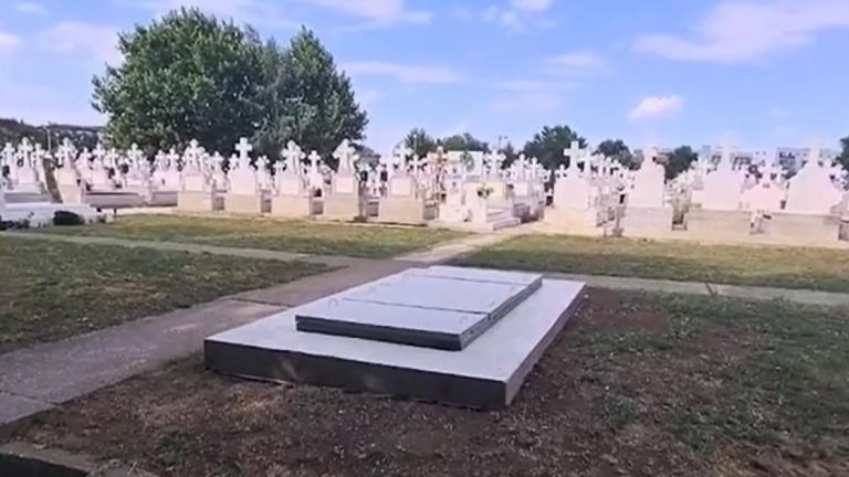 Primele imagini cu mormantul lui Ion Iliescu