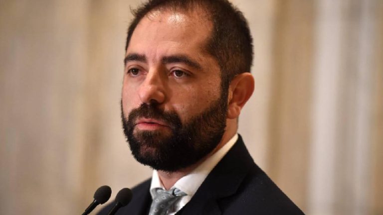 Radu Burnete Ne balansam din cauza imprumuturilor