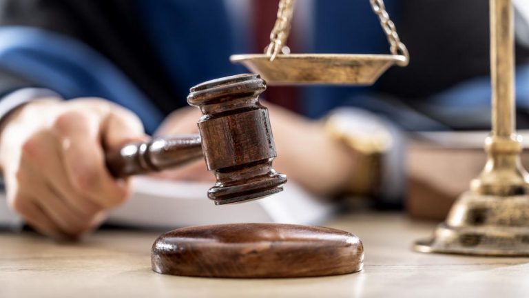 Senatul respinge proiectul privind pensiile magistratilor