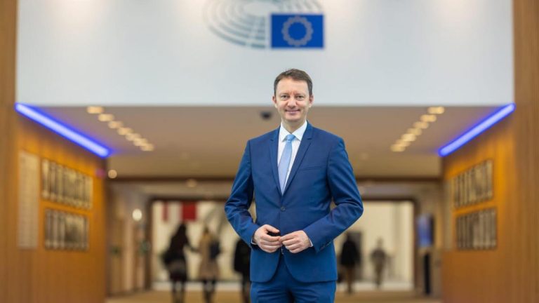 Siegfried Muresan Moldova are nevoie de sprijin din UE si Romania