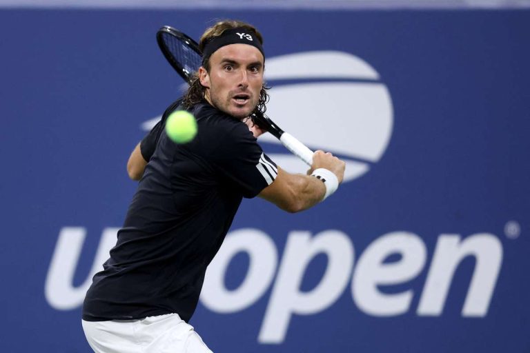 Stefanos Tsitsipas eliminat dupa un meci maraton