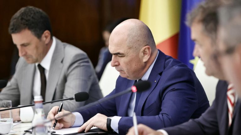 Taxele locale cresc cu 70 Bolojan si primarii negociaza