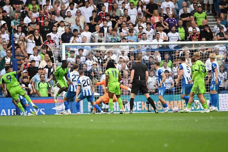 Tragedie la Brighton Suporter de 72 de ani a murit