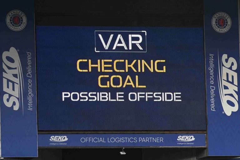 VAR a facut 18 erori in sezonul trecut