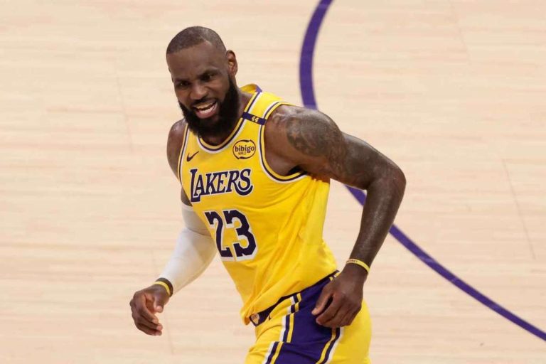 Viitorul lui LeBron James la Lakers este neclar