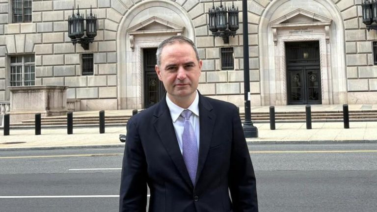Alexandru Nazare vizita la Washington pentru investitii
