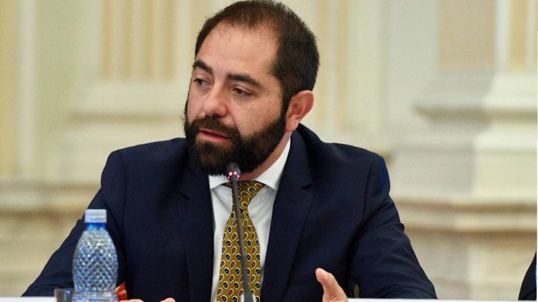 Burnete deranjat de un repros Sa regandim administratia cloud