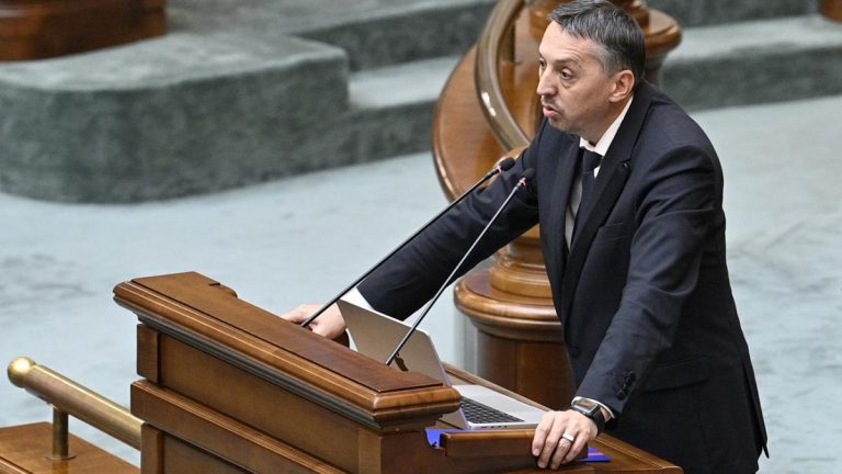 Daniel David Anul 2025 va fi dificil pentru tara