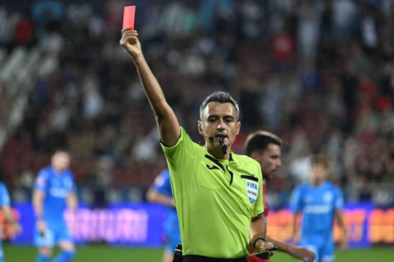 Doua brigazi de arbitri din Romania vor oficia meciuri in Europa League