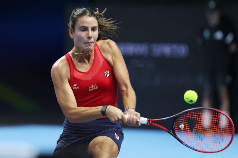 Duel intens la Shenzhen Finala Billie Jean King Cup decis