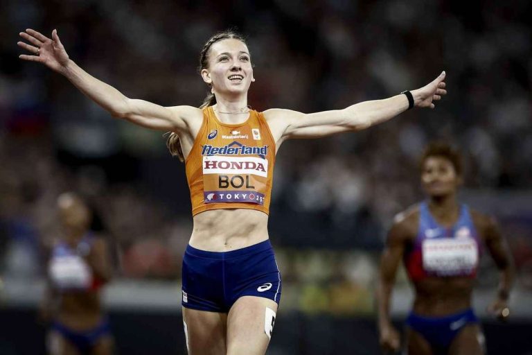 Femke Bol isi apara titlul mondial la 400 m garduri