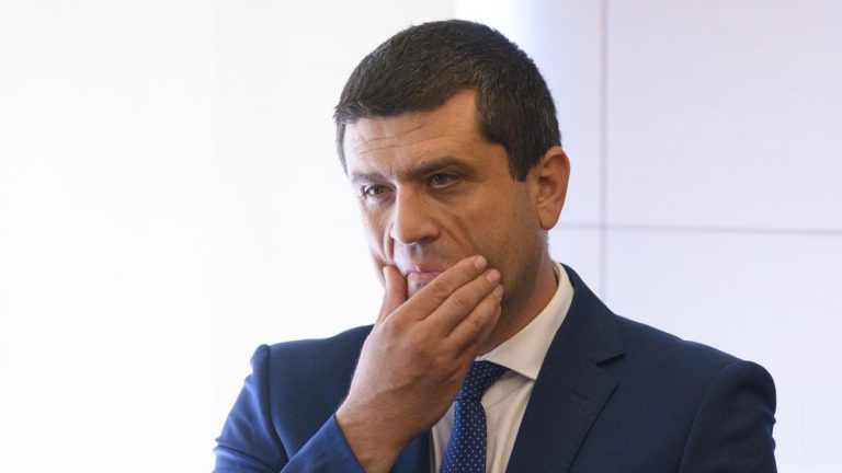Groapa de gunoi de la Fabrica de Pulberi va ramane acolo