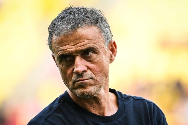 Luis Enrique a fost dus de urgenta la spital pentru operatie