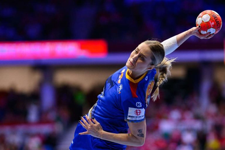 Nationale de handbal feminin pierde din nou cu Franta