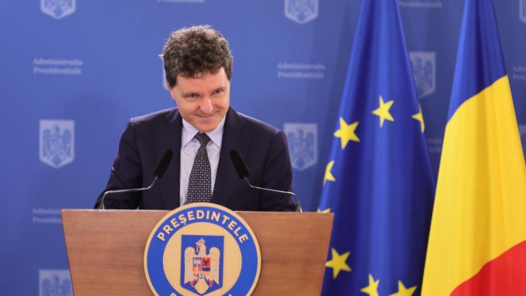 Nicusor Dan explica de ce refuza sa semnze legea antisemitismului