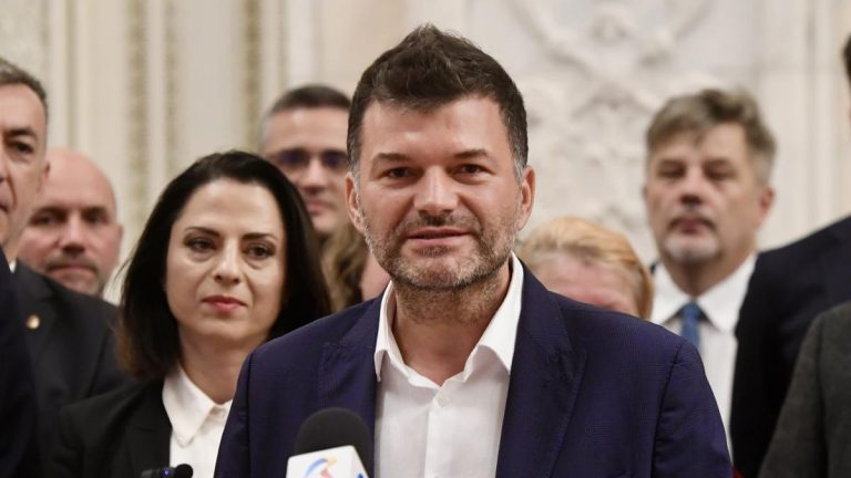 Scandal in partidul REPER Berceanu demisioneaza dupa sase zile