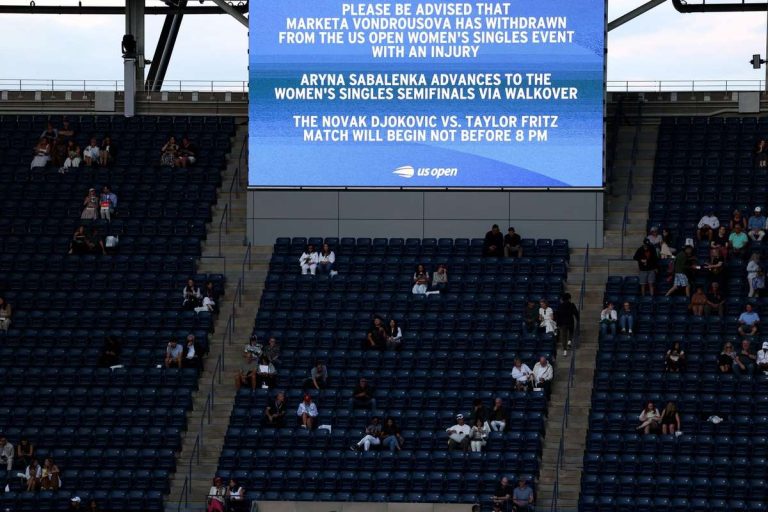Tracker de Tenis Vondrousova a renuntat la US Open